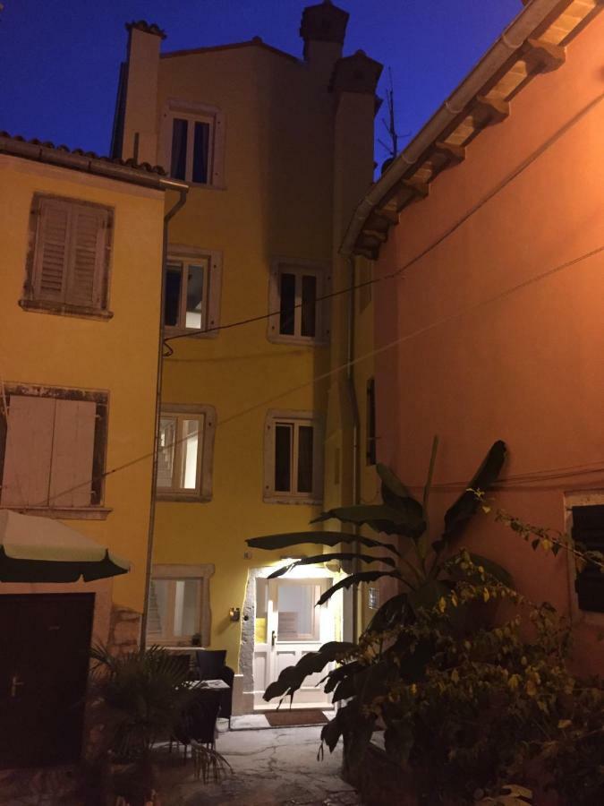 Casa Colloredo Free Parking Rovinj Exterior photo